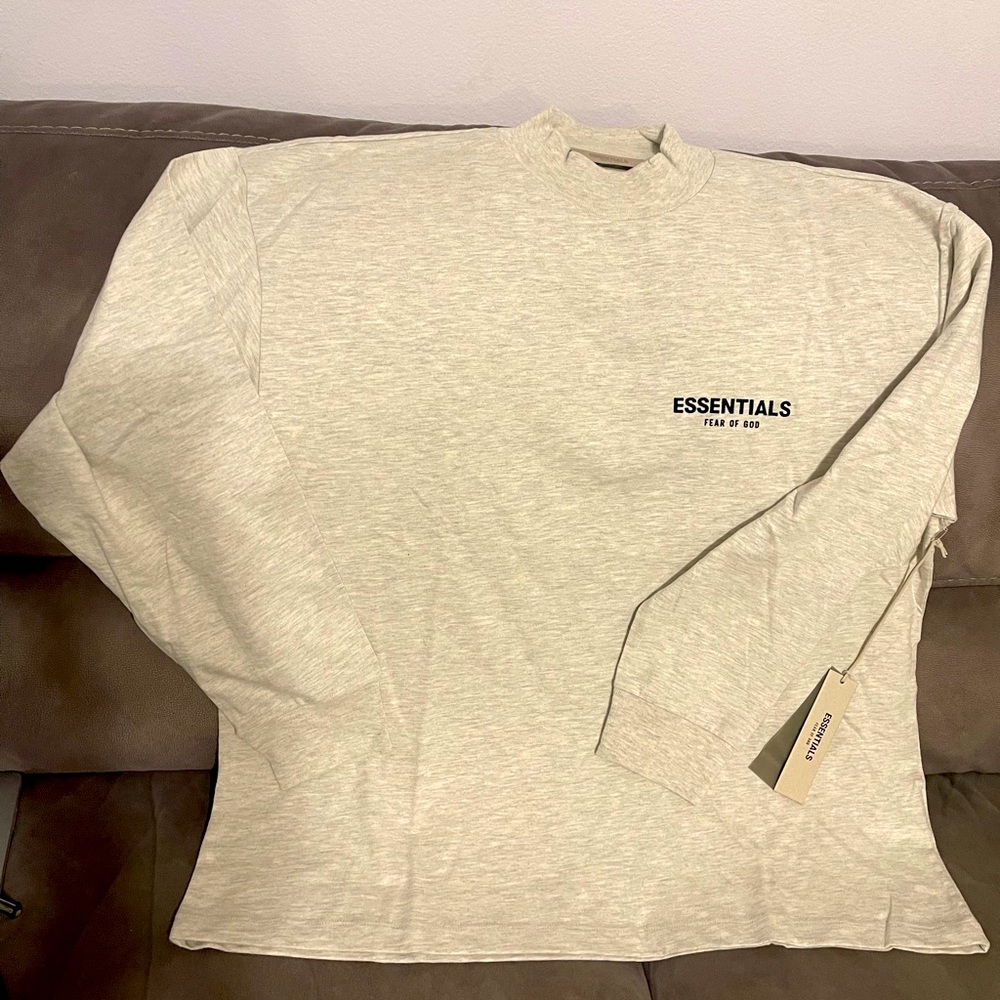Essentials Long Sleeve Tee